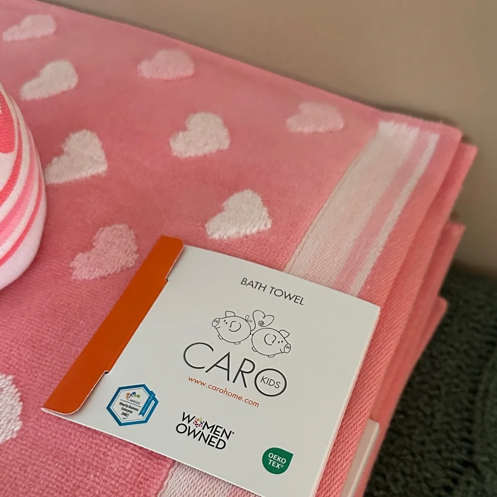 Caro Kids 2 Bath Towels 5 Washcloths Pink White Heart 🤍 💕 NEW!
